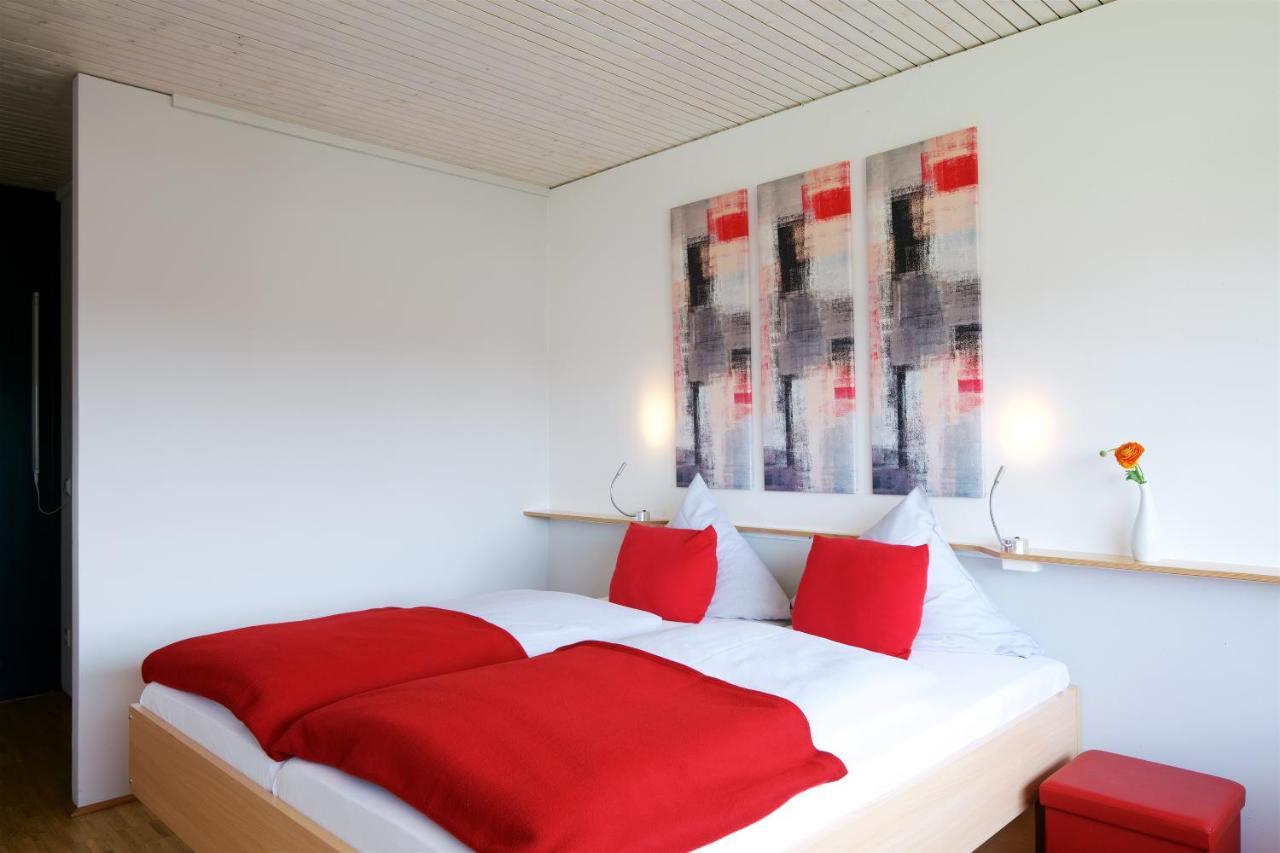 Bed&Breakfast Rotes Haus Uberlingen Exterior foto